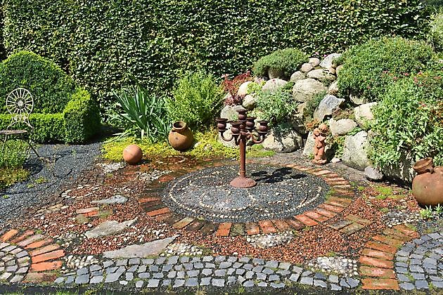 Landhof Tausendschön Apen-Klauhörn - Het Tuinpad Op / In Nachbars Garten