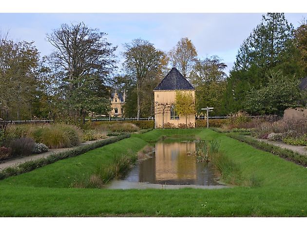 Burg Nienoord Leek - Het Tuinpad Op / In Nachbars Garten
