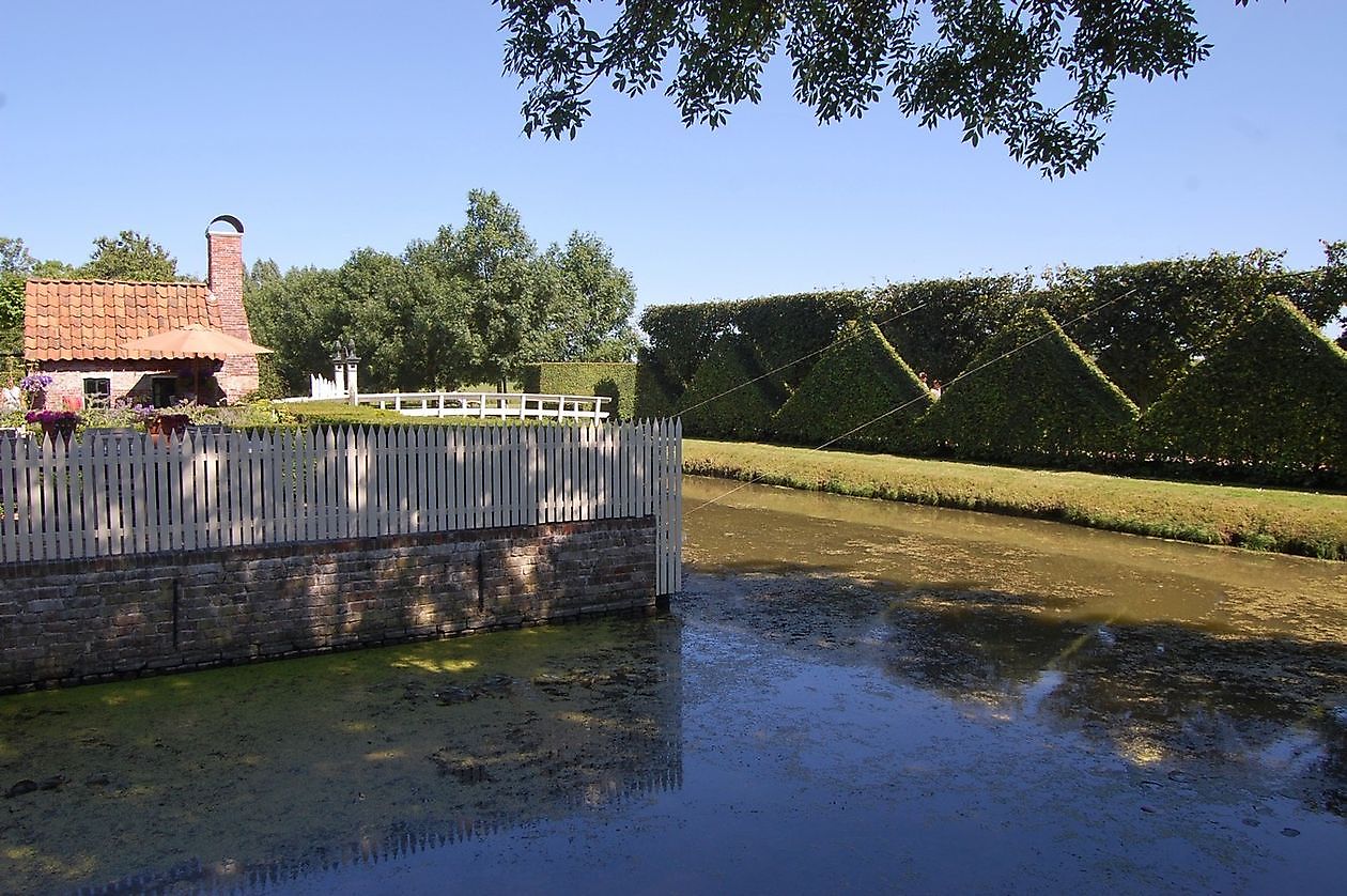 Garten Annie-Evie Beukema & Wim Pastoor - Het Tuinpad Op / In Nachbars Garten