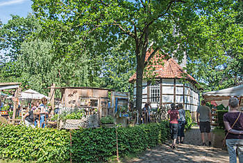 Cloppenburg: Dorfpartie im Museumsdorf am Himmelfahrtwochenende! - Het Tuinpad Op / In Nachbars Garten