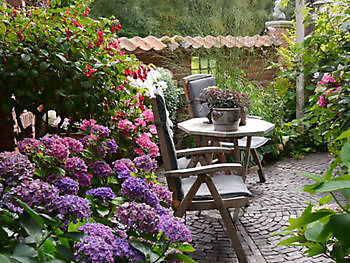 Das Moorjuwel in Wiesmoor - Het Tuinpad Op / In Nachbars Garten