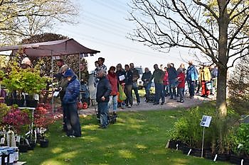 Noordelijke Kwekerijdagen - Het Tuinpad Op / In Nachbars Garten