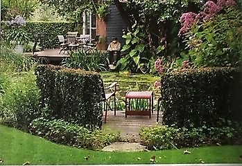  - Het Tuinpad Op / In Nachbars Garten
