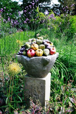  - Het Tuinpad Op / In Nachbars Garten