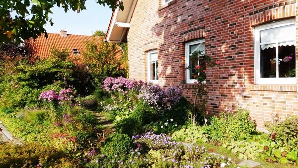 Garten Geziena Scholtalbers Weener - Het Tuinpad Op / In Nachbars Garten