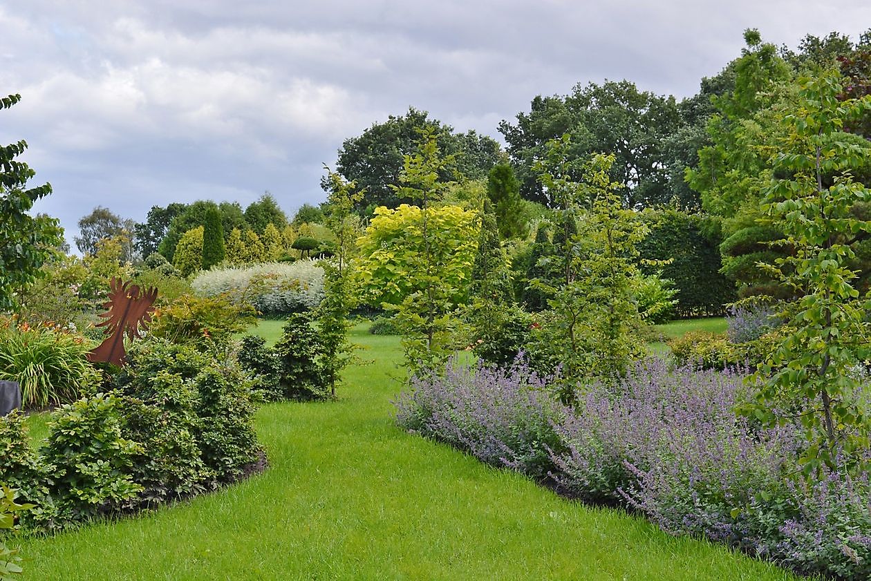 Landhof Tausendschön - Het Tuinpad Op / In Nachbars Garten