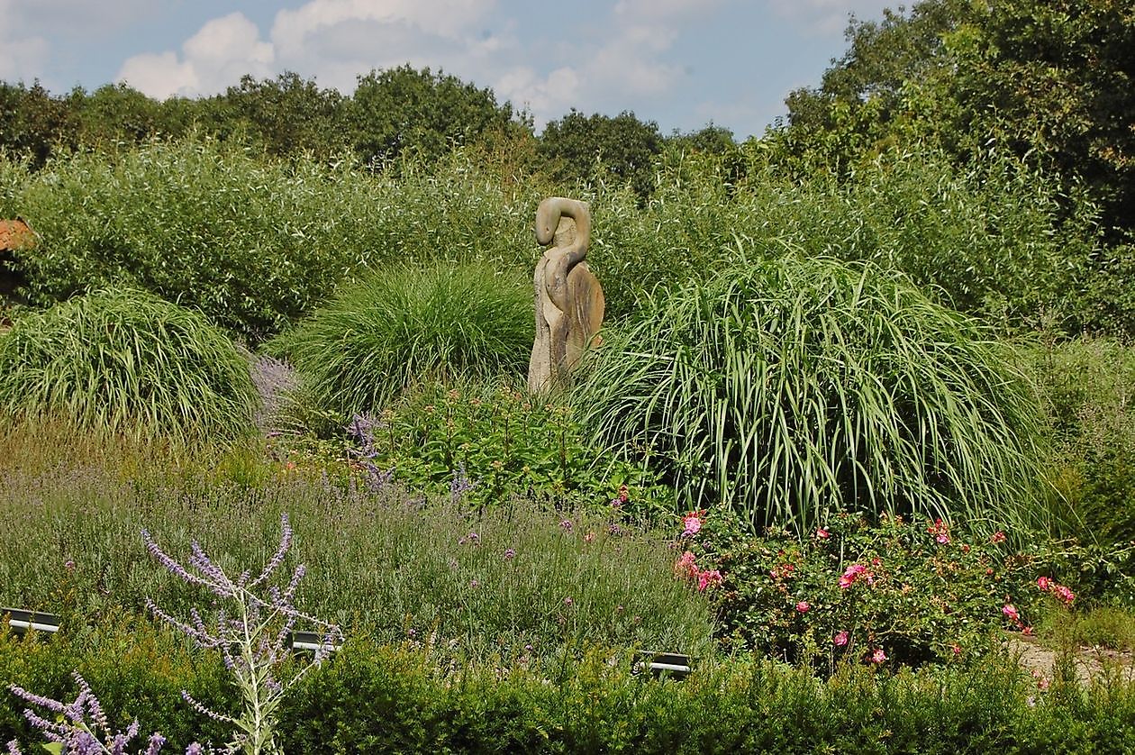 Heilkräutergarten des Heimatvereins Kirchspiel Emsbüren e.V. - Het Tuinpad Op / In Nachbars Garten