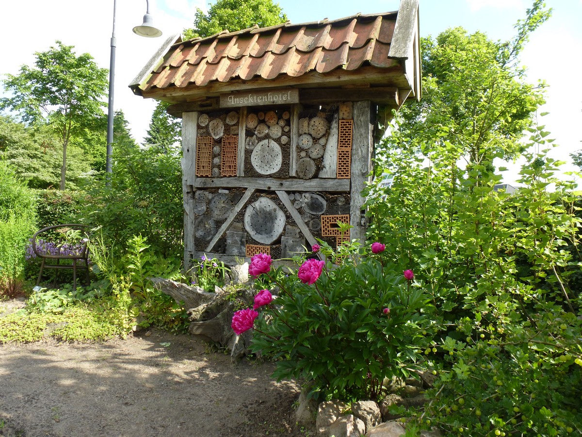 Bauerngarten des Heimatvereins Oberlangen - Het Tuinpad Op / In Nachbars Garten