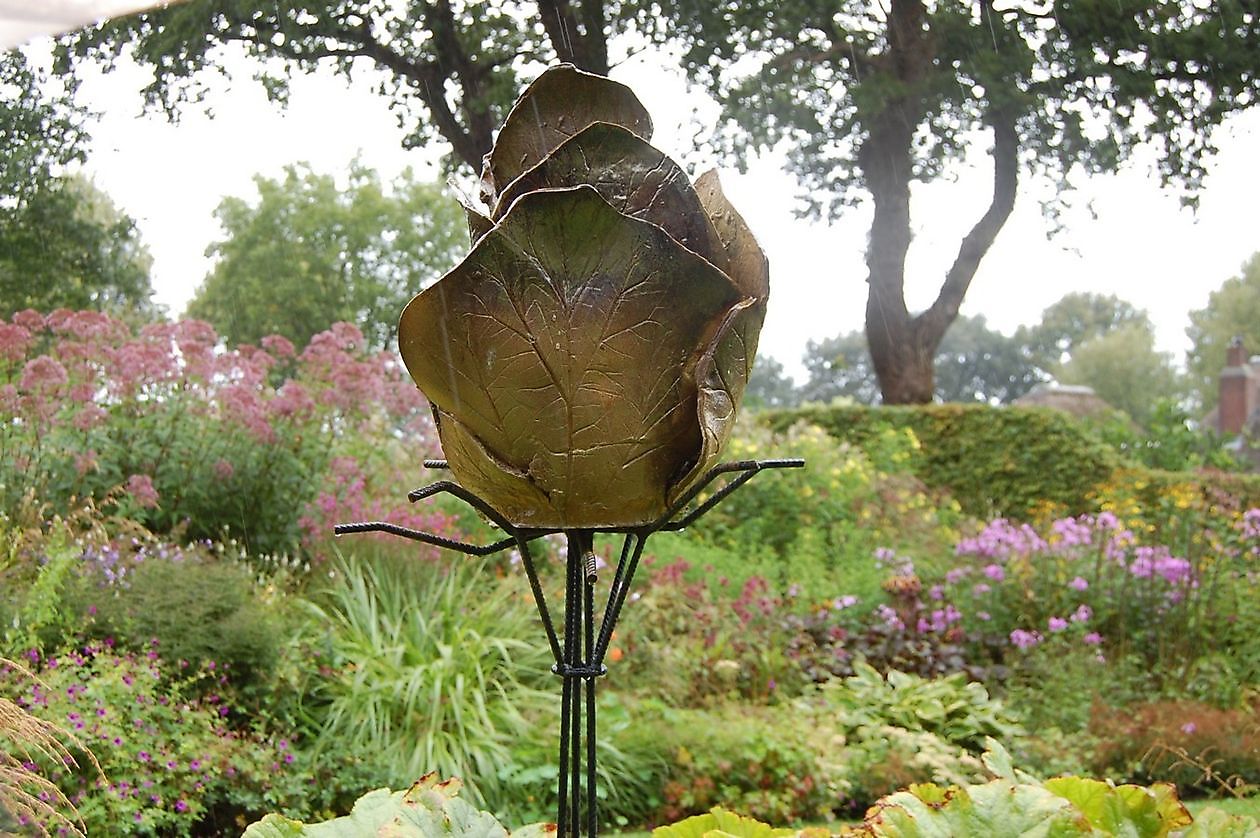 Roos van Hijken - Het Tuinpad Op / In Nachbars Garten