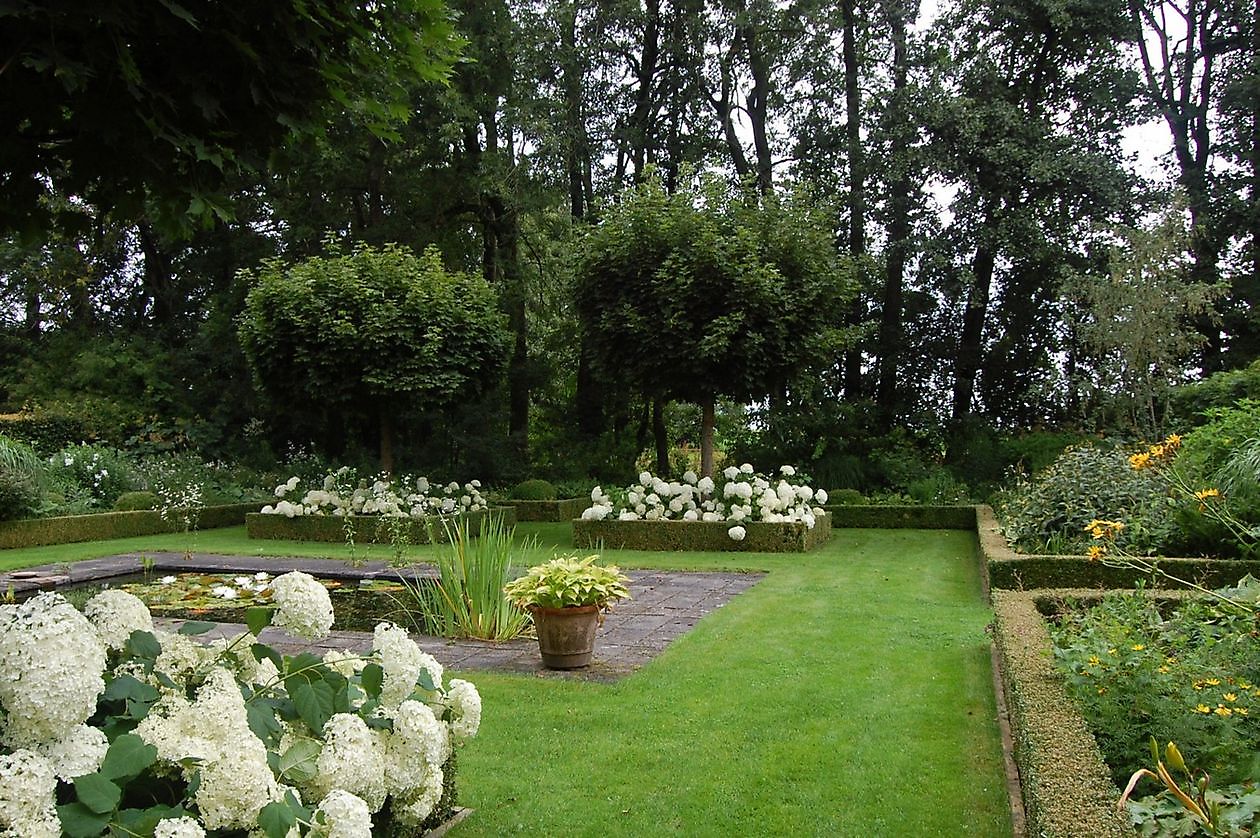 Cocky Stottelaar - Het Tuinpad Op / In Nachbars Garten