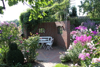 Gartentraum in Altjührden - Het Tuinpad Op / In Nachbars Garten