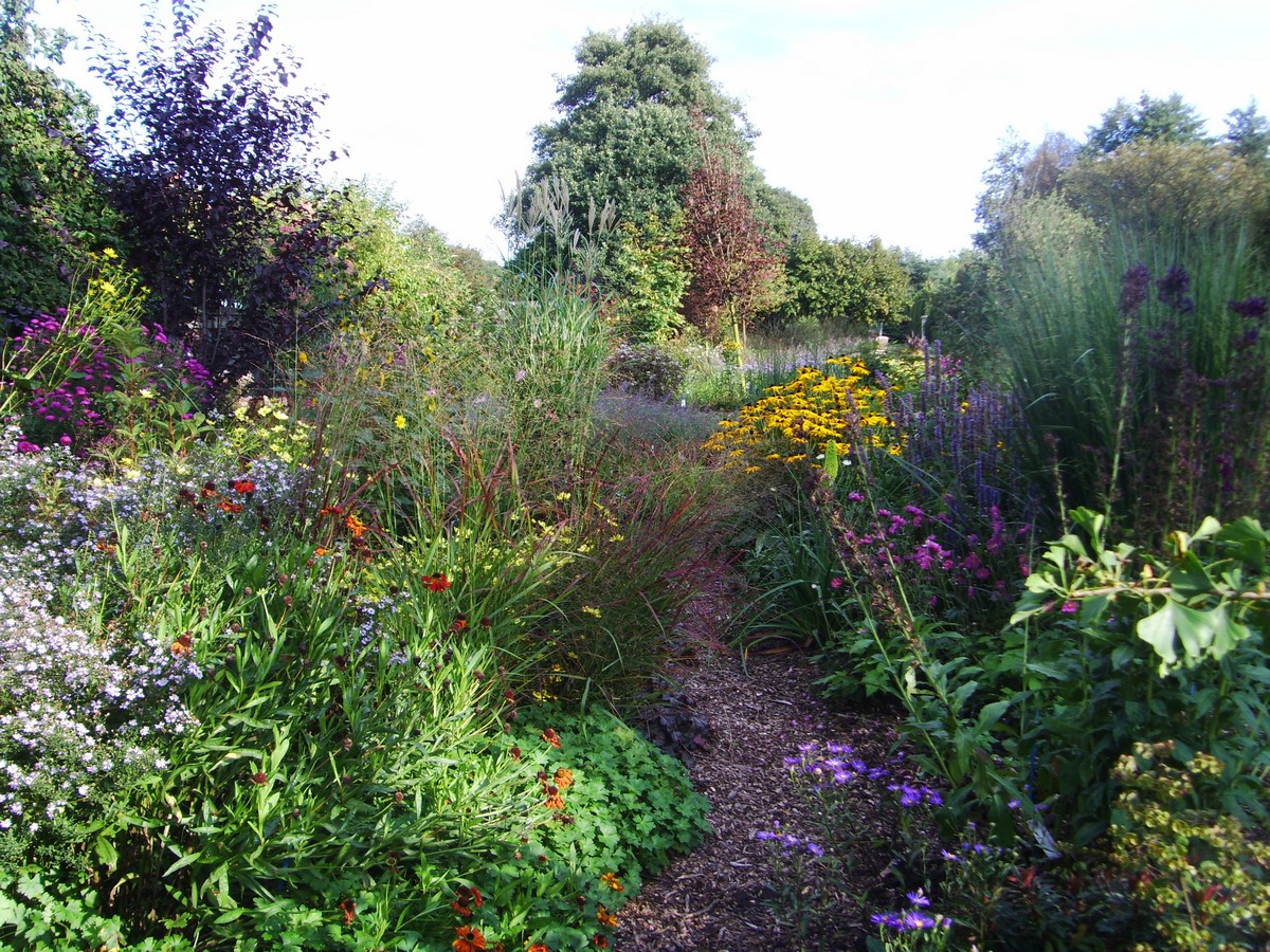 Gerhard Mühring, Staudengärtnerei - Het Tuinpad Op / In Nachbars Garten