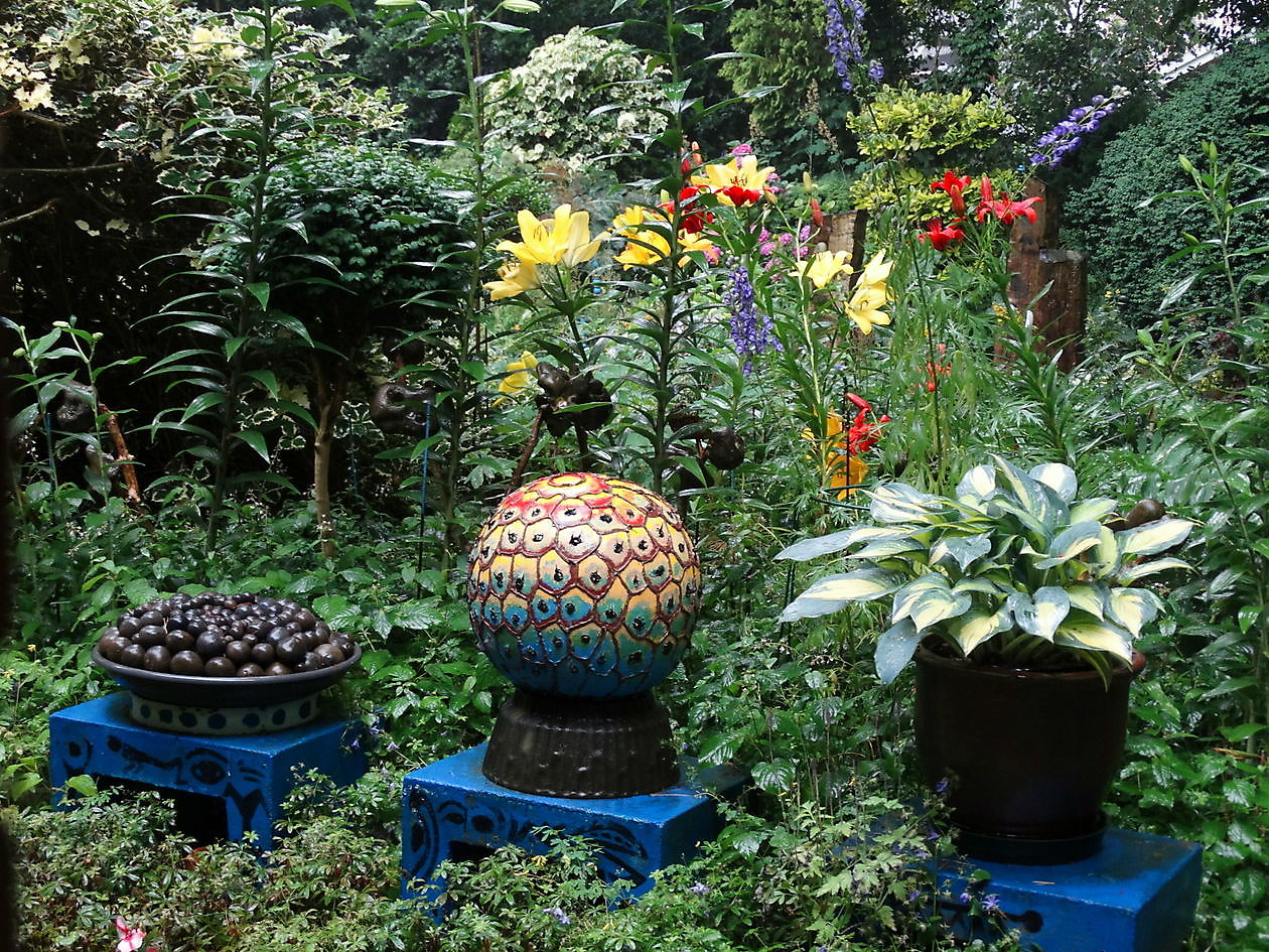 Johannes Wiemker - Het Tuinpad Op / In Nachbars Garten