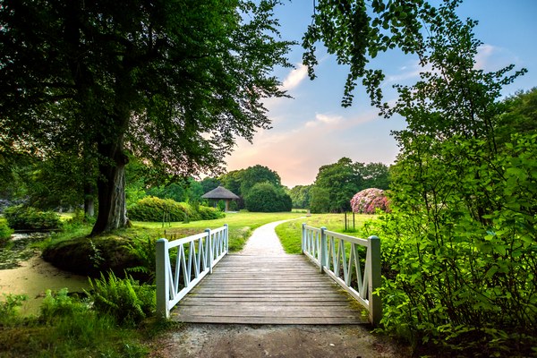 Lütetsburger Schlosspark - Het Tuinpad Op / In Nachbars Garten