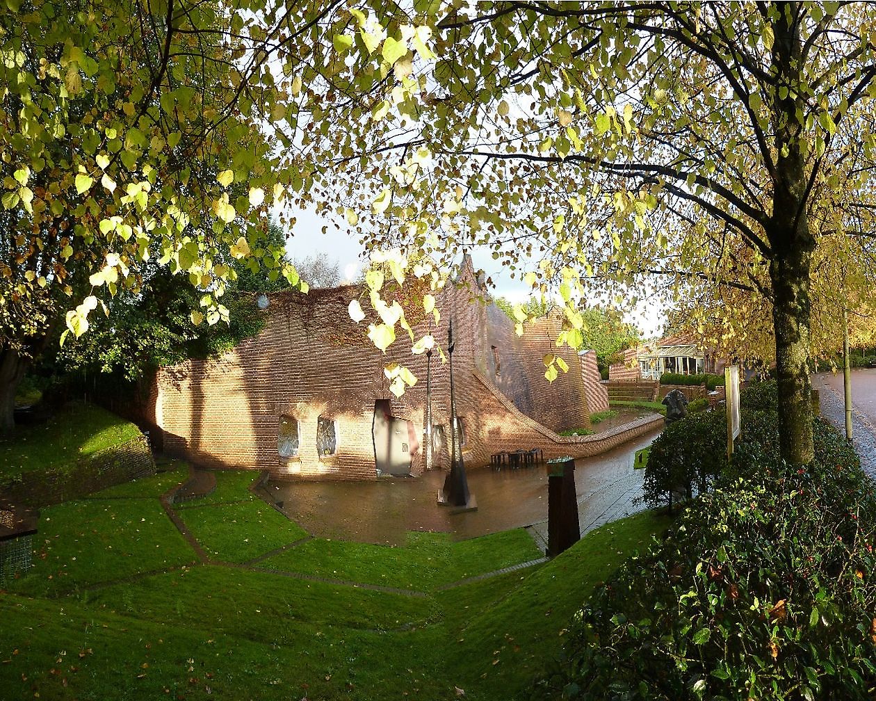 Museum Nijsinghaus: De Buitenplaats - Het Tuinpad Op / In Nachbars Garten