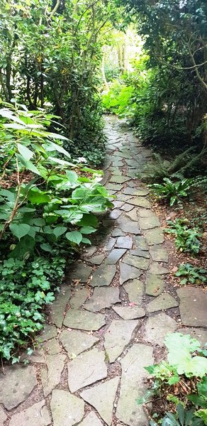 Garten Wilfried Rösner - Het Tuinpad Op / In Nachbars Garten