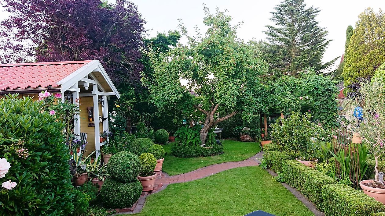 Rita & Andreas Fleischer - Het Tuinpad Op / In Nachbars Garten