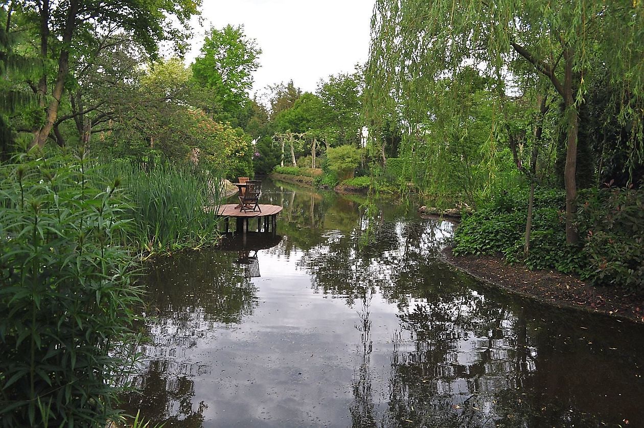 Arboretum Neuenkoop - Het Tuinpad Op / In Nachbars Garten