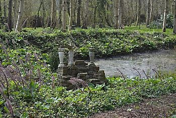 Landgoed Overcingel - Het Tuinpad Op / In Nachbars Garten