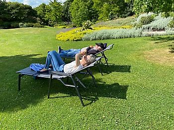 Park der Gärten - Het Tuinpad Op / In Nachbars Garten