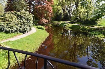 De Boschplaatse - Het Tuinpad Op / In Nachbars Garten
